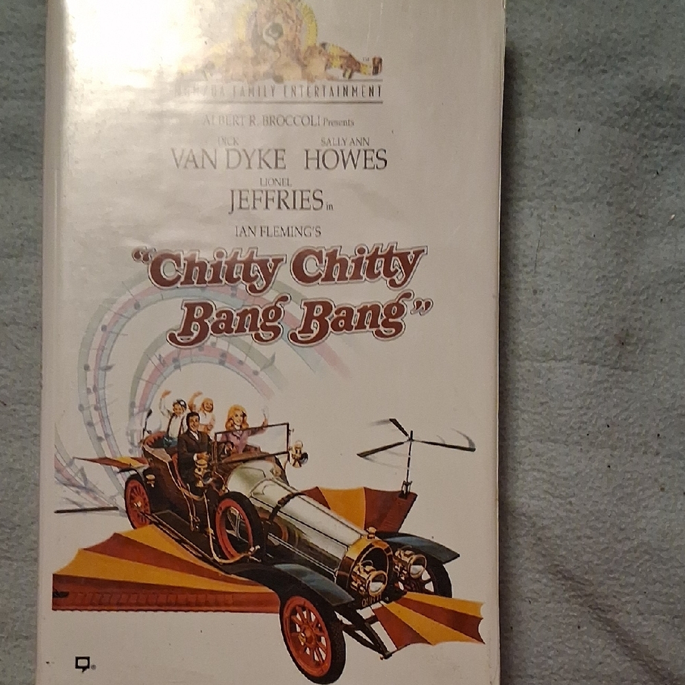 VHS Chitty Chitty Bang Bang VHS Artwork
